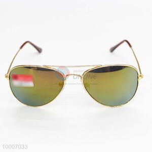 Fashionable Sunglasses with metal frame