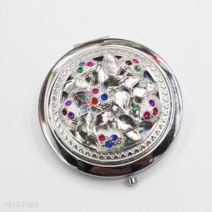 Cute Silver Flowers Pattern Round Metal Pocket Makeup Mirror