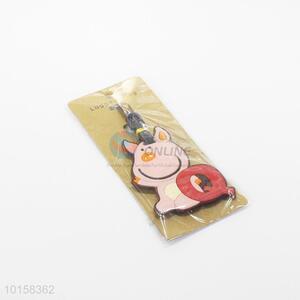 Low price pig shaped pvc luggage tag