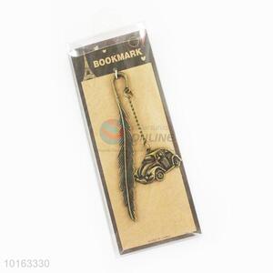 Creative Design Zinc Alloy Classic Pendant/Key Chain