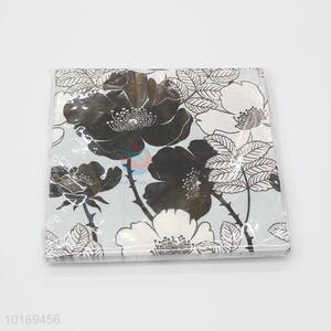 Latest Design Disposable Paper Dinner Napkin with Flower Pattern