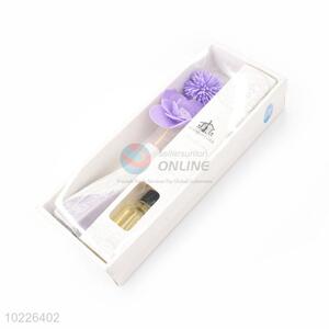 Fashion Design Reed Diffuser With Flower Decorated Ceramic Bottle