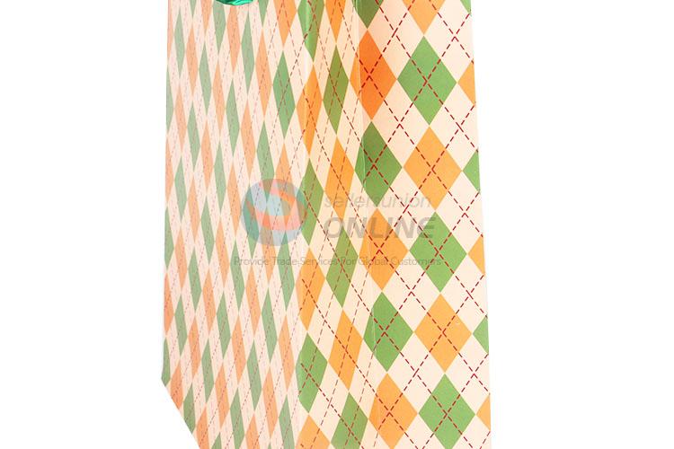 Popular Gift Bag/Paper Packing Bag with Green Ribbon Handle