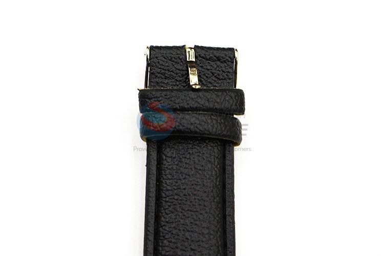 Hot Sale Maple Lear Pattern Black Wrist Watch with Leathern Watchband for Sale