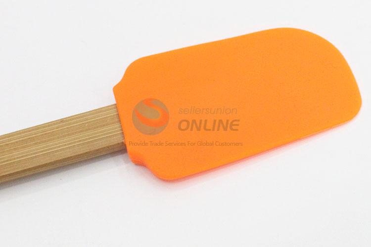 Popular low price daily use orange silicone scraper