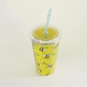 Cheap Price Plastic Yellow Color Cartoon Bee Cup with Blue Straw Creative Tea Cup Potable Cup