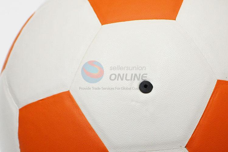 2017 Hot PU Skin Soccer Ball with Winding Liner/Football for Match