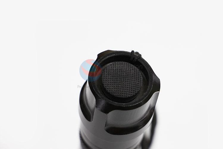 China Supply Outdoor High Power Flashlight