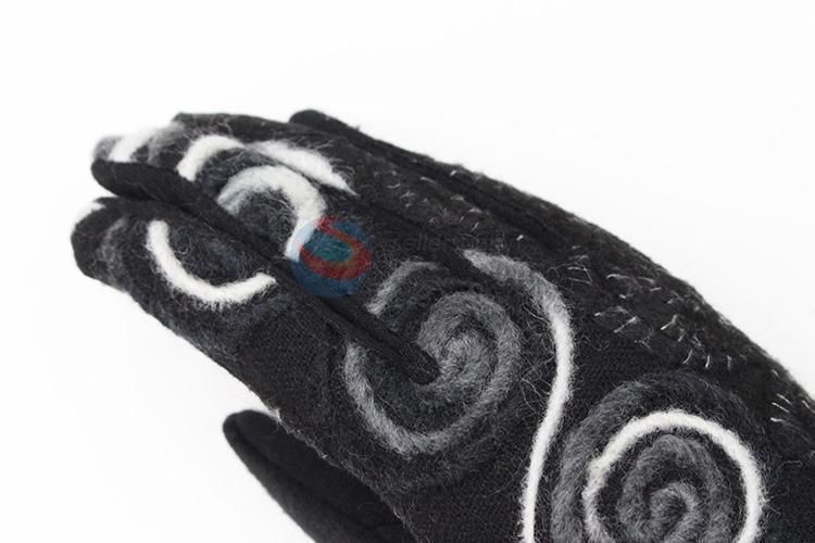 Wholesale low price women winter warm gloves