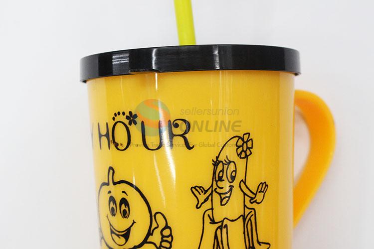 Lovely Fruit Pattern Plastic Water Cup with Straw