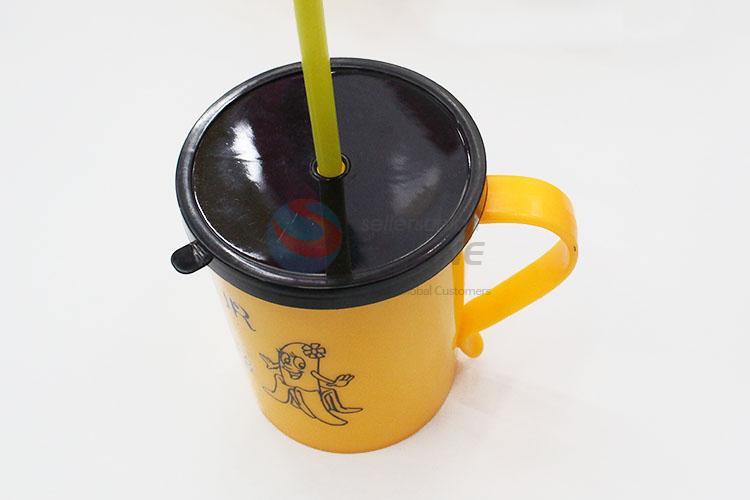 Lovely Fruit Pattern Plastic Water Cup with Straw