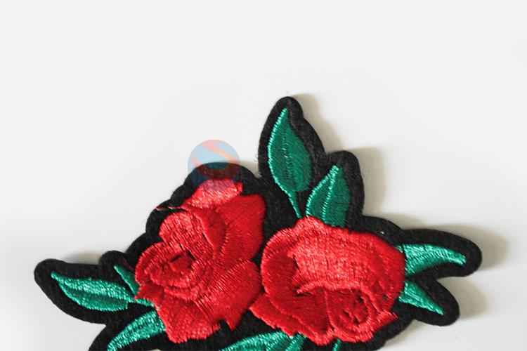 Bottom Price DIY Exquisite Flower Embroidered Sew On Patch