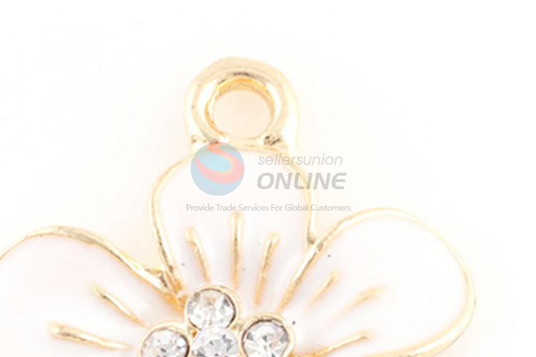 Customized New Fashion Flower Shaped Pendant For Necklace