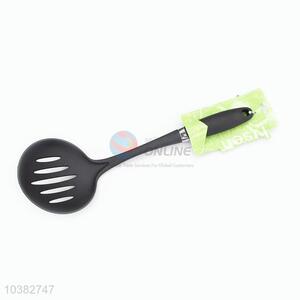 Cheap popular cool leakage ladle