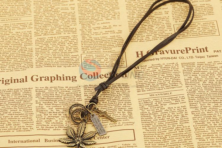 Popular Retro Style Maple Leaf Pendant Leather Necklace