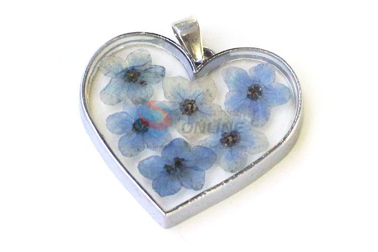 Fashion Design Heart Shape Real Flower Pendant For Ladies