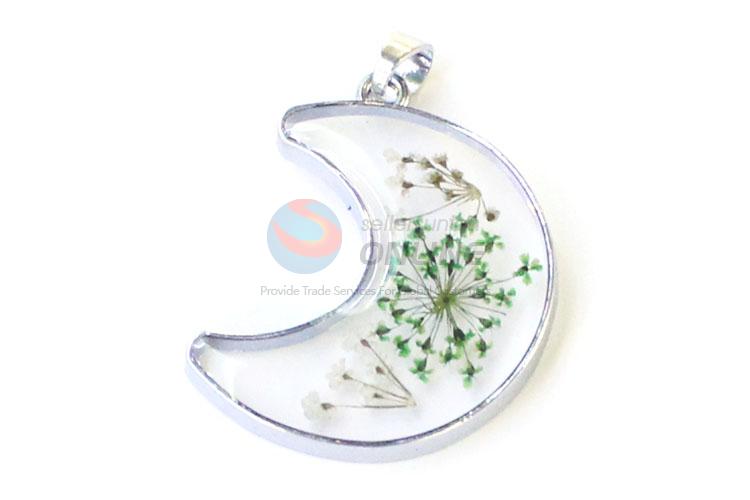 Cute Design Moon Shape Real Flower Pendant