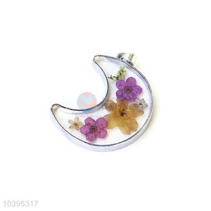 Unique Design Moon Shape Real Flower Zinc Alloy Pendant