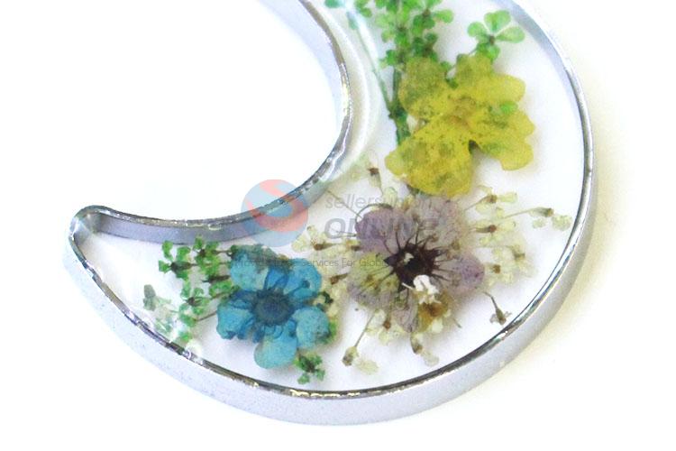 Best Quality Moon Shape Real Flower Pendant Delicate Pendant