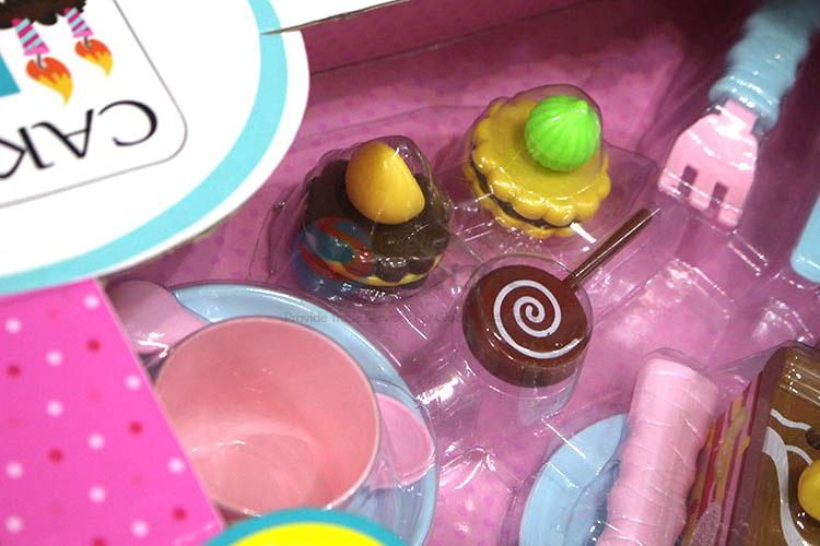 Bottom price good quality cake model toy