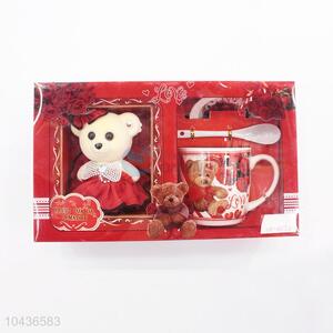 Good quality ceramic couple mug with bear doll