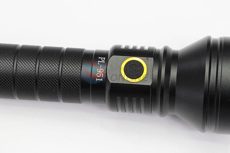 Factory Supply Powerful LED Flashlight with T6 Lamp Bulb