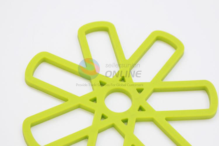 China branded silicone heat resistant flower placemat