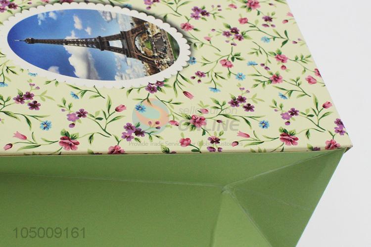 Resonable price printed ivory board gift bag with handle