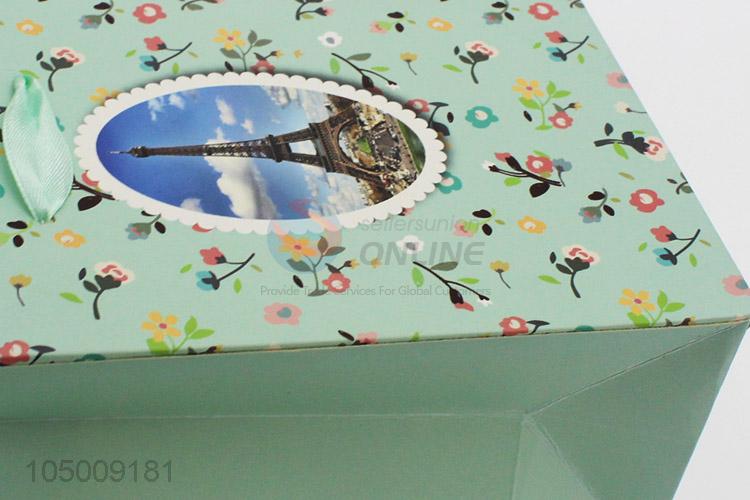 Manufacturer directly supply printed ivory board gift bag with handle