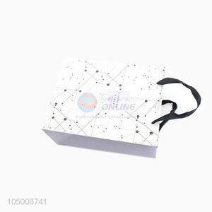 Factory sales printed ivory board gift bag with handle