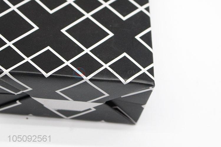 Wholesale Supplies Black Color Geometry Pattern Hopping Paper Gift Bag