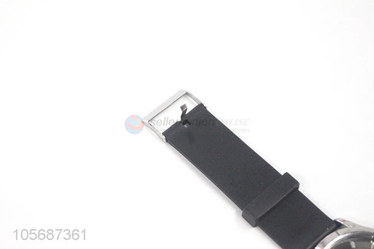 Good Quality Soft Watchband Alloy Watch For Man