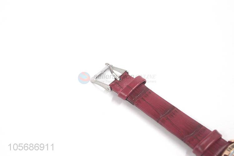 Delicate Design Fashion Watche With PU  Leather Watchband