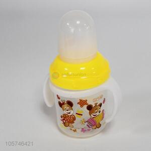 Good quality BPA free plastic baby feeding bottle with handles