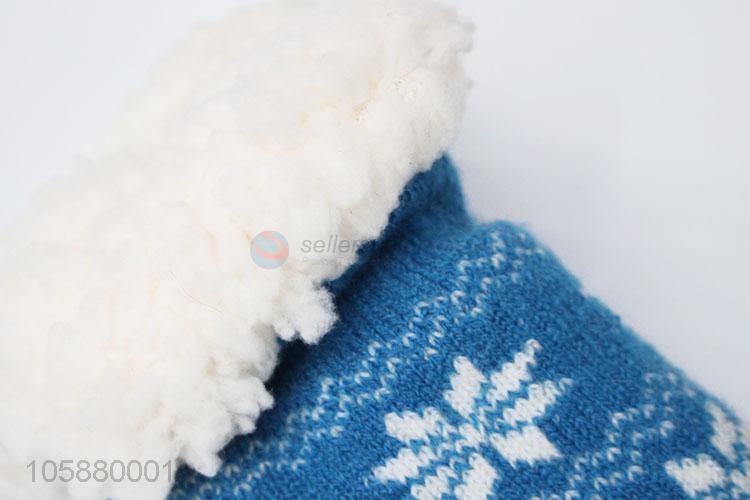Most Popular Snowflake Pattern Anti-slip Floor Socks for Children