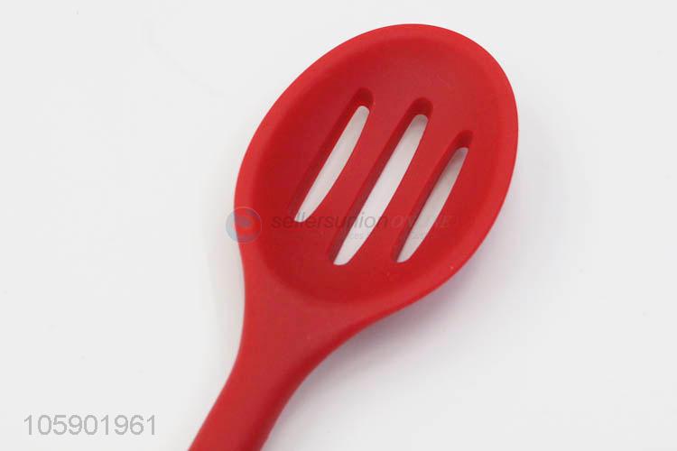 China maker kitchen products food grade silicone slotted spoon