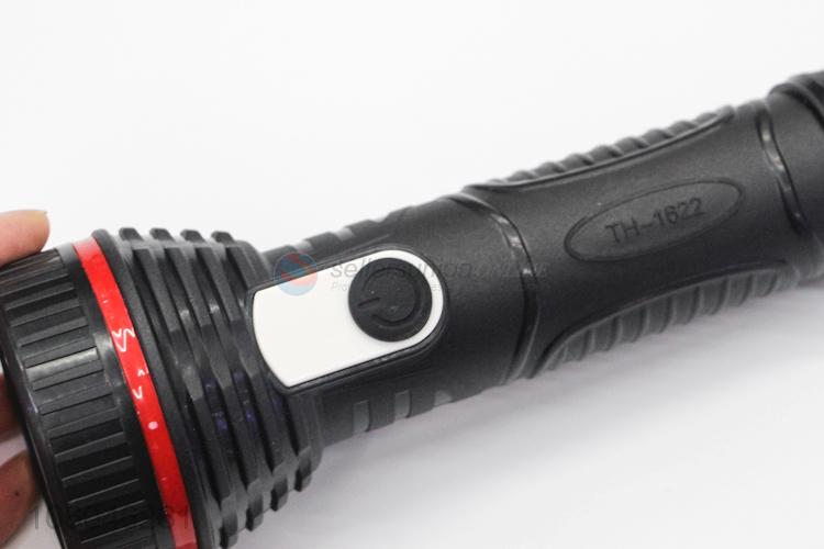 Excellent quality plastic battery flashlight