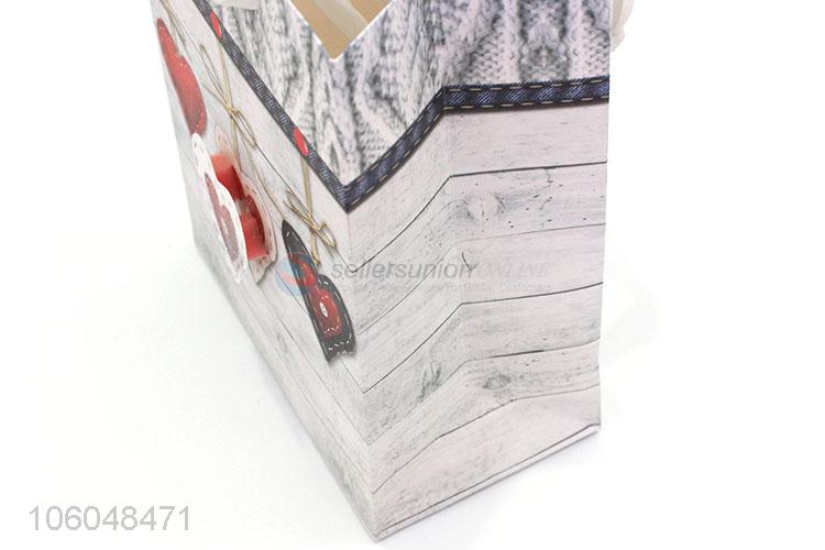 Lovely Heart Pattern Paper Gift Bag With Handle