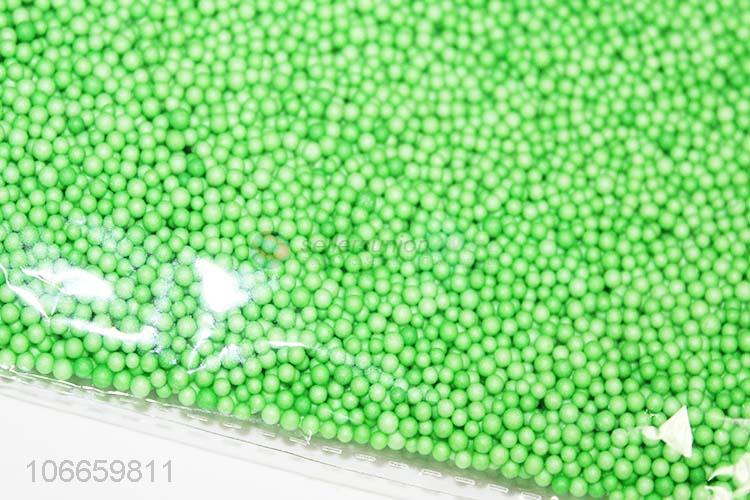 绿色泡沫颗粒