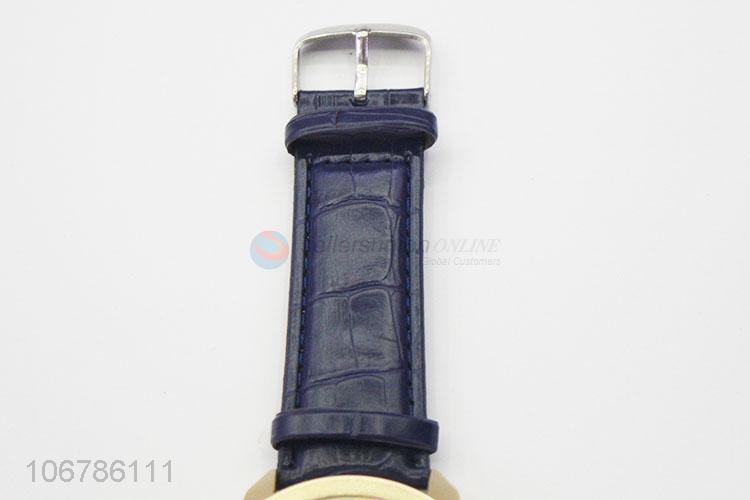 Good Quality Large Dial Man's Watch With Skin-Friendly Watchband