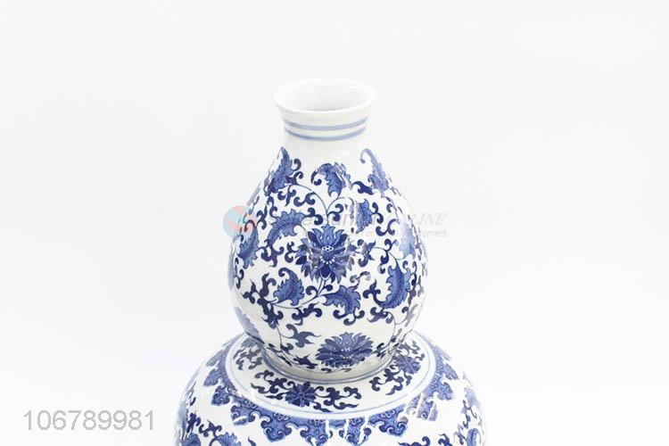 Chinese Style Gourd Shape Blue And White Porcelain Vase