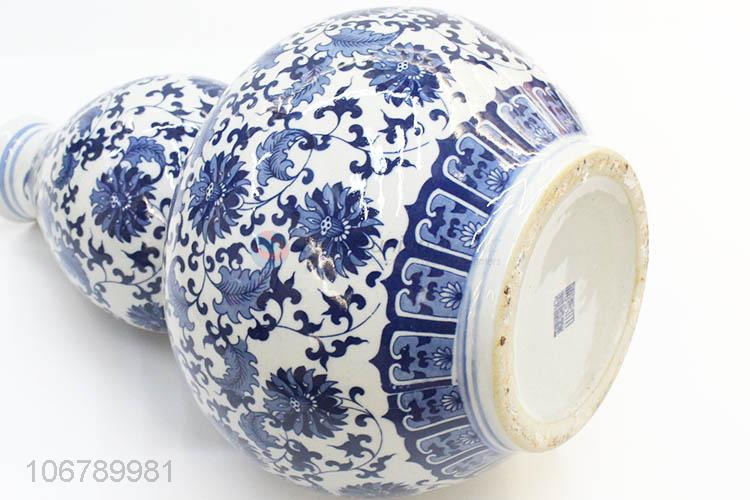 Chinese Style Gourd Shape Blue And White Porcelain Vase