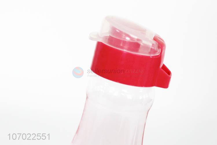 塑料水壶