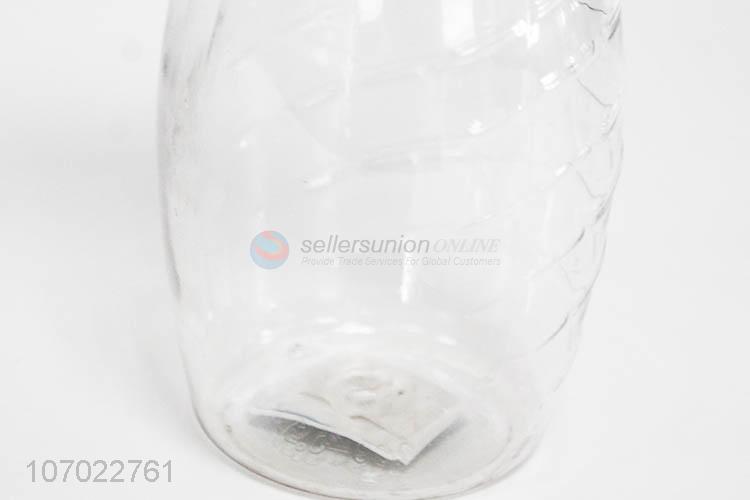 塑料水杯