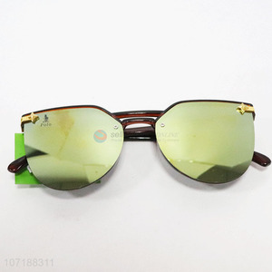 Hot Selling Plastic Sun Glasses Leisure Sunglasses