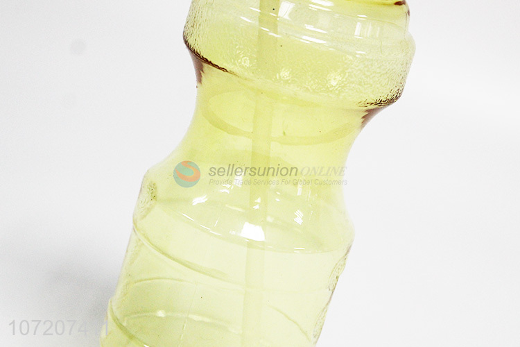 塑料水壶