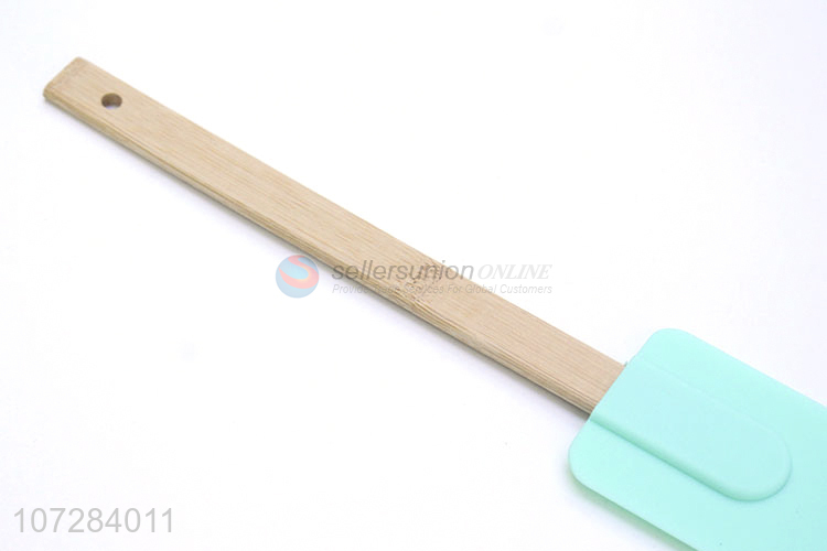 Wholesale Unique Design Bbq Silicone Shovel With Bamboo Handle