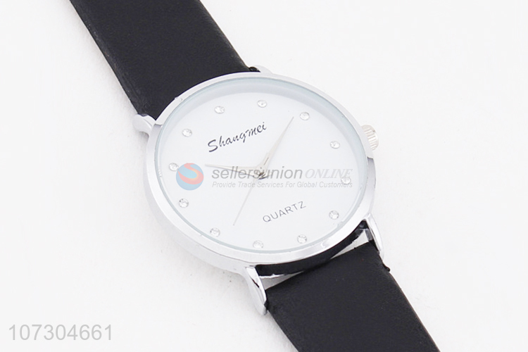 Good Quality PU Watchband Watches Fashion Wrist Watch