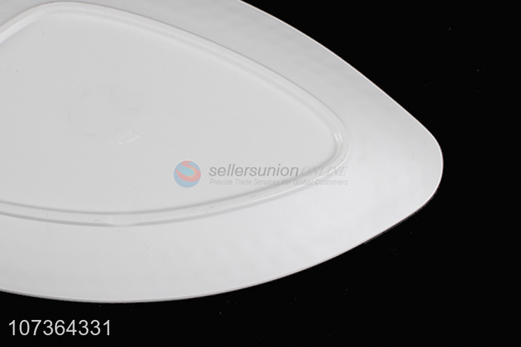 Good Quality Triangle Shape White Dinner Plate Melamine Tableware