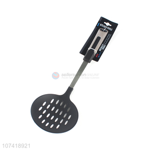 Hot Sale Black Nylon Long Handle Leakage Ladle